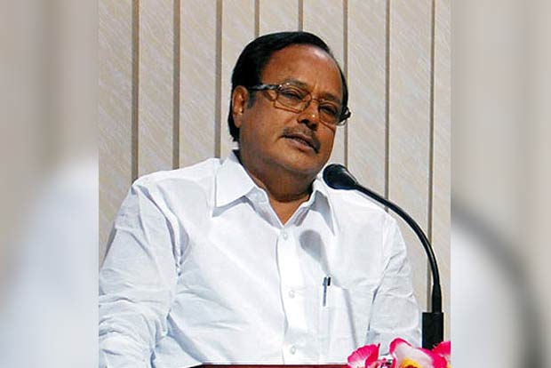 Former DMK Minister files nomination for Sulur constituency