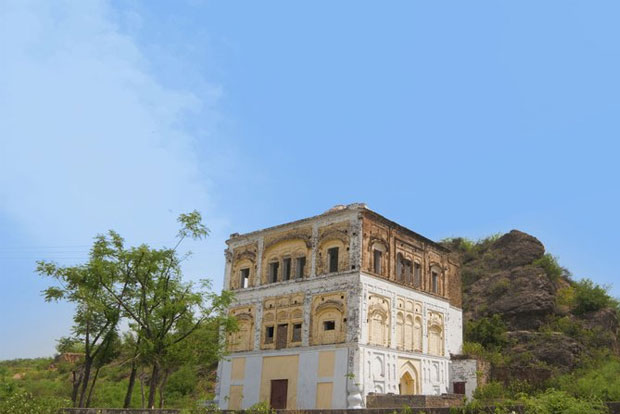 72 years after partition, Pak opens historic gurdwara in Punjab province for Sikh devotees