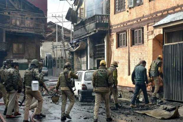 Indian Army rejects Pakistans claim of using cluster bombs along Line of Control