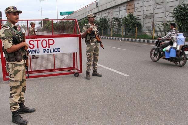 Editors Guild of India concerned over shutdown in communication links with Jammu-Kashmir
