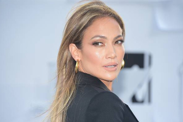Jennifer Lopez returns to Saturday Night Live as a musical guest