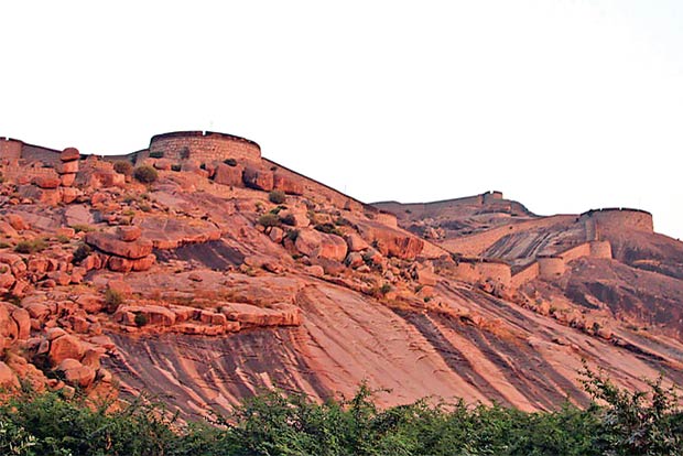 Plan your weekend: With historic forts, lakes and trekking spots, Chikkaballapur is full of suprises