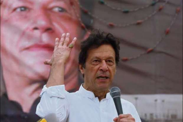 Change old mindset, Imran Khan to Pakistani bureaucrats