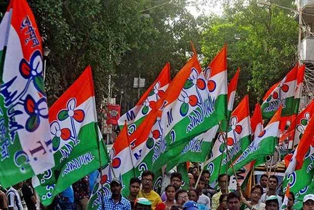 Over 300 BJP, Congress workers cross over to Trinamool