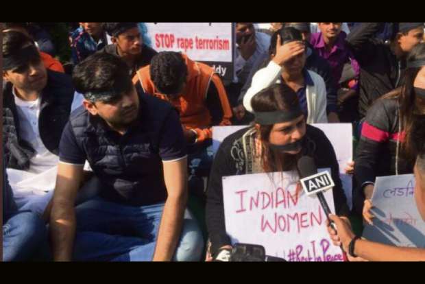 Protest against rape and murder of Hyderabad veterinarian at Jantar Mantar