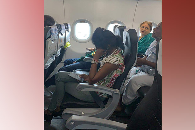 Passengers made to sit inside aircraft for 4 hrs Passengers made to sit inside aircraft for 4 hrs