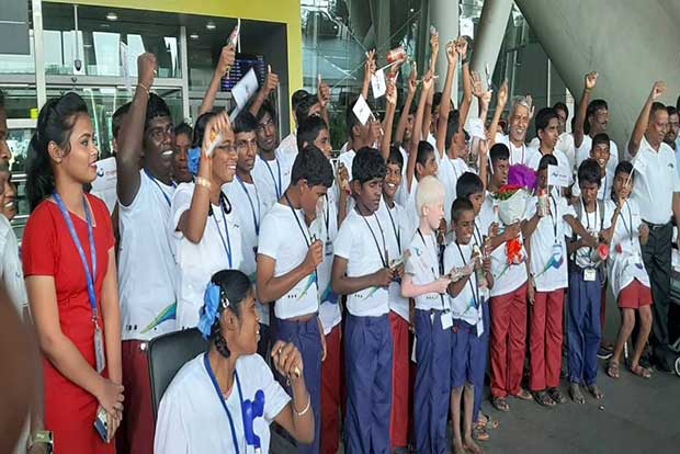 28 poor, disabled students from Salem enjoy maiden flight to city