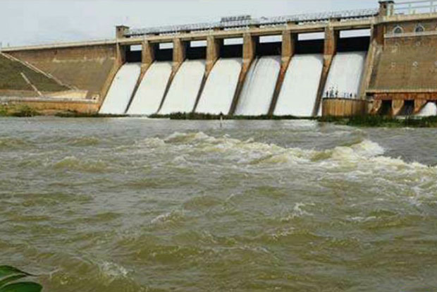 Dists put on alert as rivers in spate