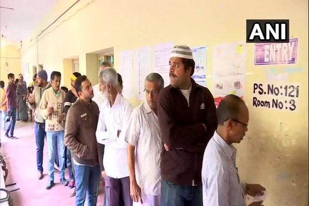 66.59 pc turn out in Karnataka bypolls 66.59 pc turn out in Karnataka bypolls