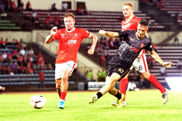 United victorious in Manchester derby