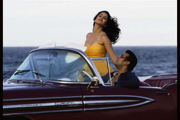 Salman, Katrina strike a pose with Sheikh Hasina