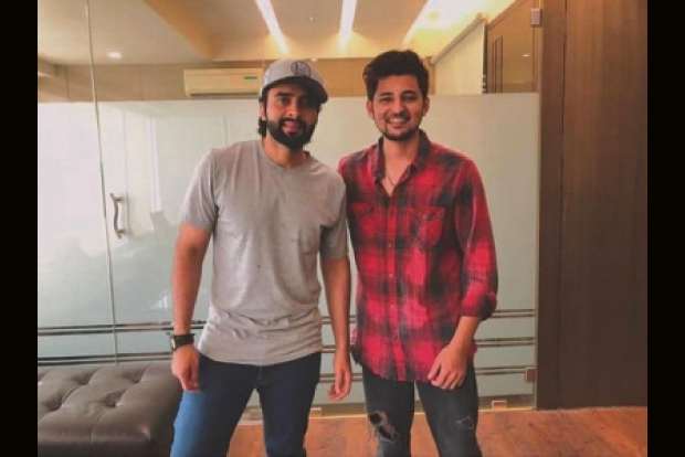 Jackky Bhagnani, Darshan Raval unveil audio of Aa jana
