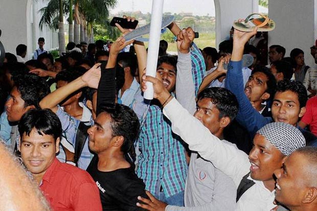 Protest at Hyderabad Urdu varsity against Jamia incidents