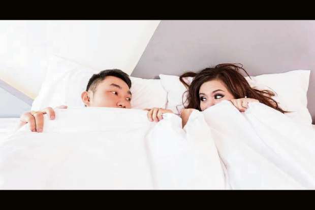 Smartphones in bed can ruin your sex life for sure