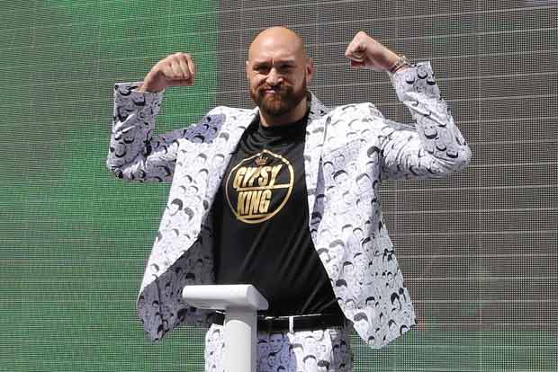 Tyson Fury splits with trainer Ben Davison