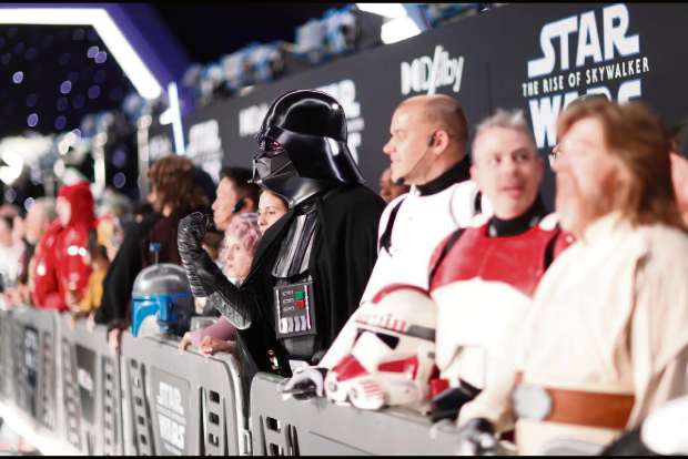 Hollywood celebrates a closing Star Wars chapter at world premiere Hollywood celebrates a closing Star Wars chapter at world premiere