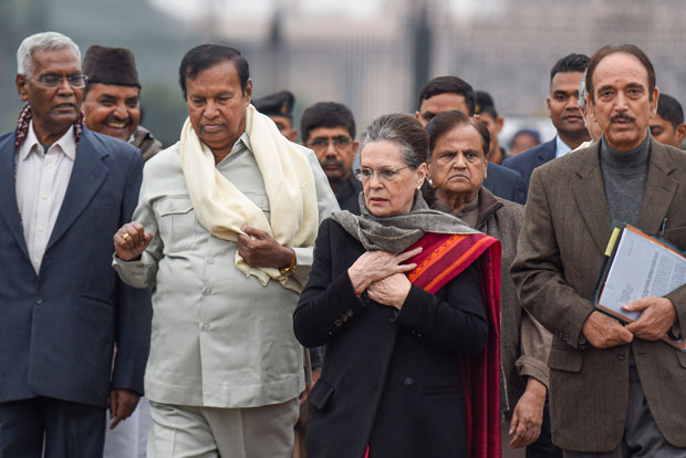 Opposition delegation meets President Kovind, urges CAA rollback