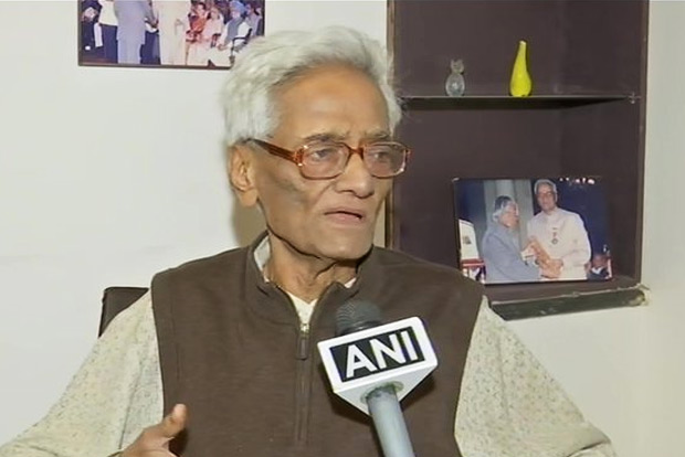 Urdu writer Mujtaba Hussain to return Padma Shri in protest against new citizenship law Urdu writer Mujtaba Hussain to return Padma Shri in protest against new citizenship law