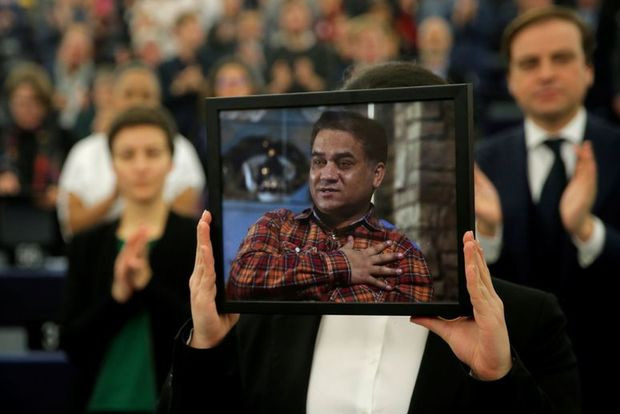 Jailed Uighurs daughter receives EU rights prize