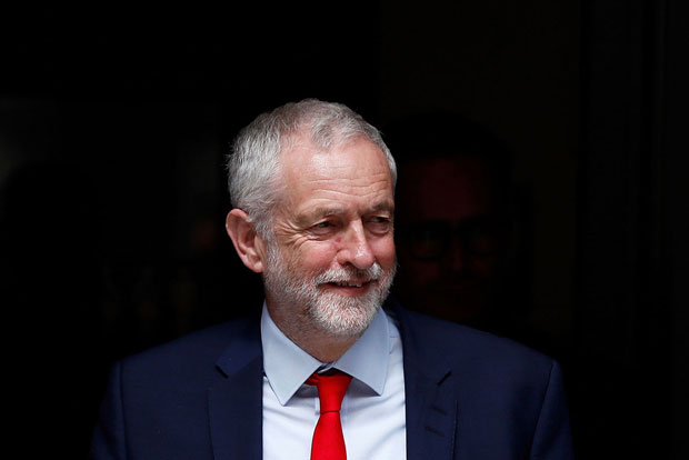 Thousands sign open letter to thank Jeremy Corbyn