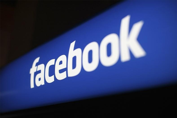 Facebook takes on Google, building own operating system