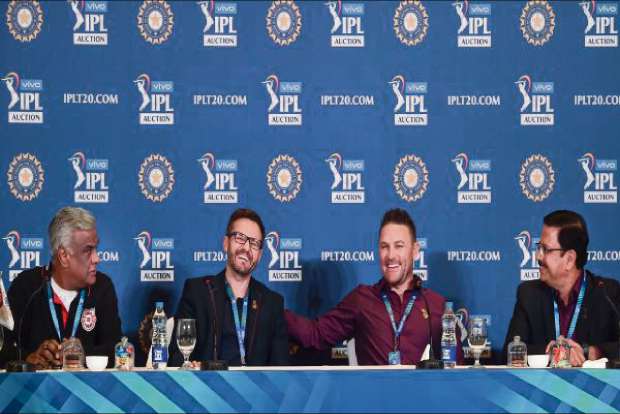 Lynn, Bumrah exchange happy tweets after IPL auction