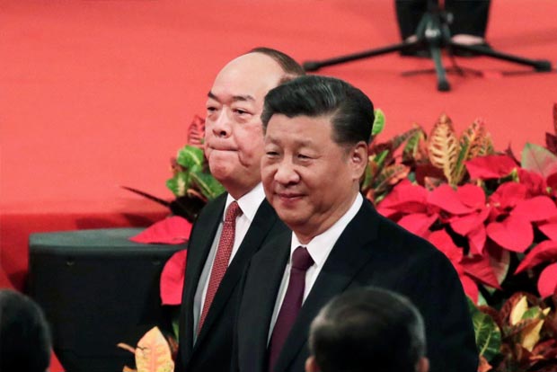 New leader of Macao sworn in Xis presence