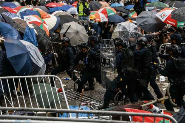 80 HK teachers arrested over anti-govt protests