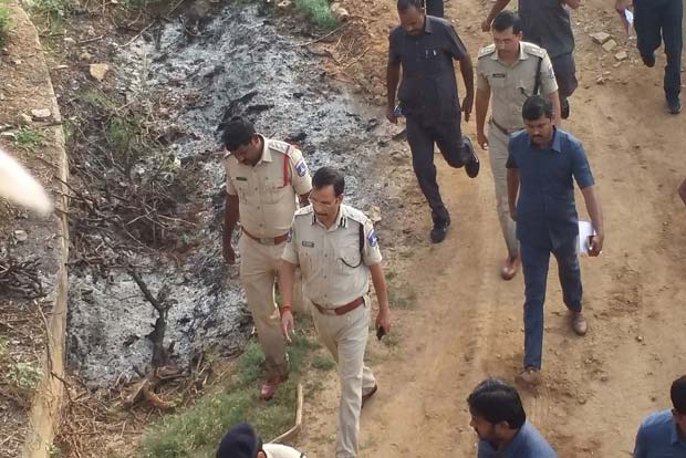 Telangana encounter case: HC orders second autopsy of four accused Telangana encounter case: HC orders second autopsy of four accused