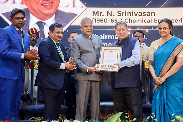 Students can usher in major transformation if trained properly: Governor