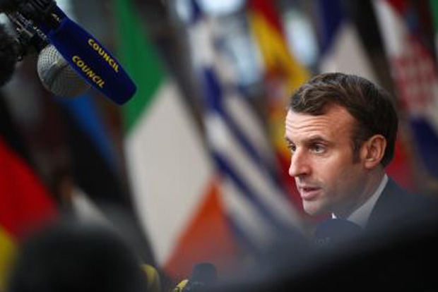 Macron gives up future pension amid nationwide strikes