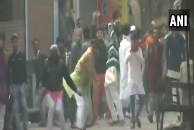 At Jantar Mantar, people from NE protest against giving anti-CAA stir communal colour At Jantar Mantar, people from NE protest against giving anti-CAA stir communal colour