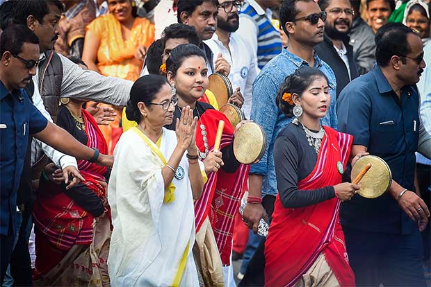 Modi, Shah statements on nationwide NRC contradictory: Mamata Modi, Shah statements on nationwide NRC contradictory: Mamata