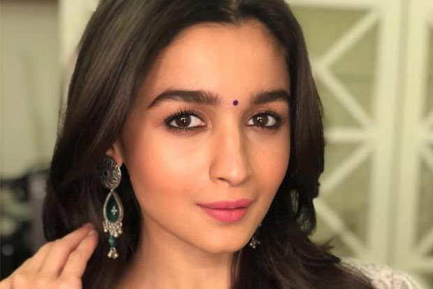 Beauty Mantra: Are you going out on a date? Try these make-up looks