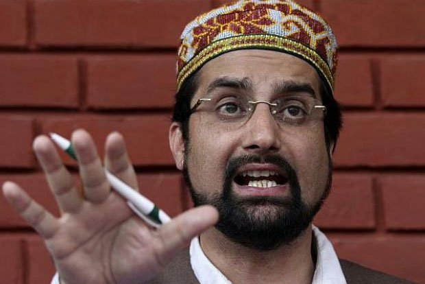 NIA raids houses of Kashmiri separatists, including Mirwaiz Umer Farooq