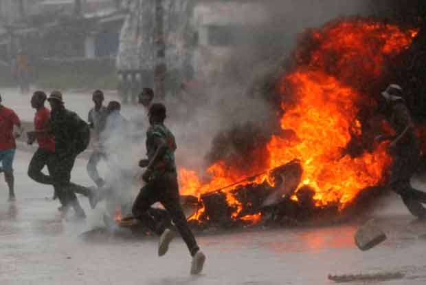 Soldiers patrol Zimbabwe streets after deadly protests over economy