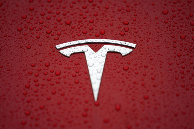 Tesla to soon get Netflix, YouTube streaming support: Musk