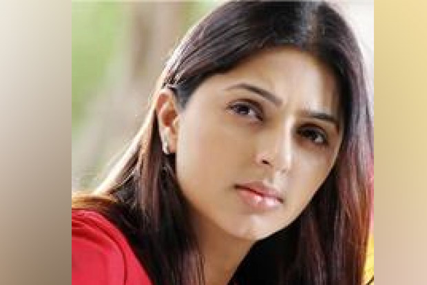 Bhumika to play a pivotal role in Kannai Nambadhey