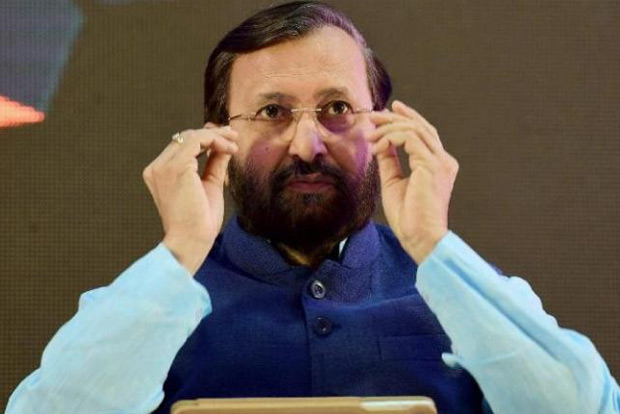 Javadekar to seek report on journalist bashing by railway cops