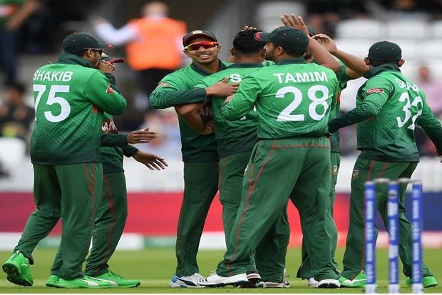 Shakib and Liton streamrollers Windies bowling attack
