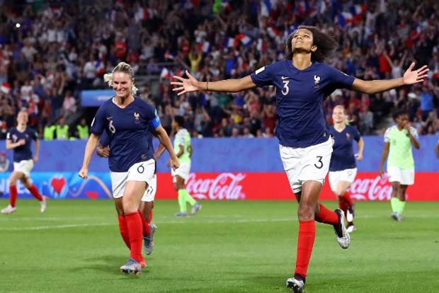 France beats Nigeria to top Group A﻿