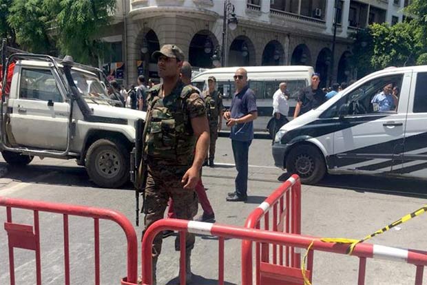 Tunisia president in critical condition, attacks rock capital