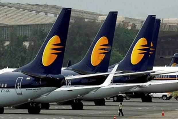 IndiGo woos Jet Airways pilots, offers compensation for overdue salaries