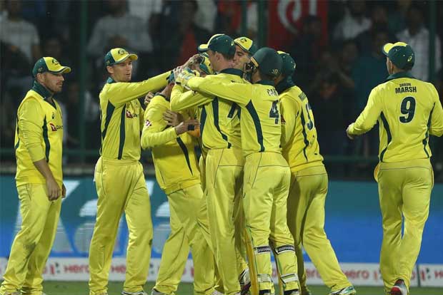 Indian batsmen flop in last game before World Cup, lose series against Australia 2-3