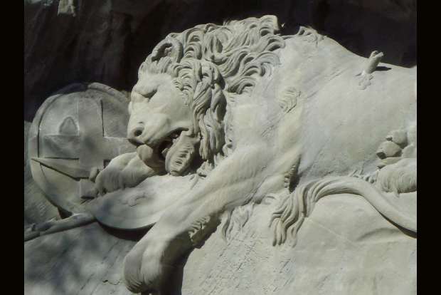 Switzerlands beloved Lion Monument threatened with decay Switzerlands beloved Lion Monument threatened with decay