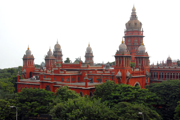 Madras HC quashes bar on Rajiv case convict meeting wife, kin