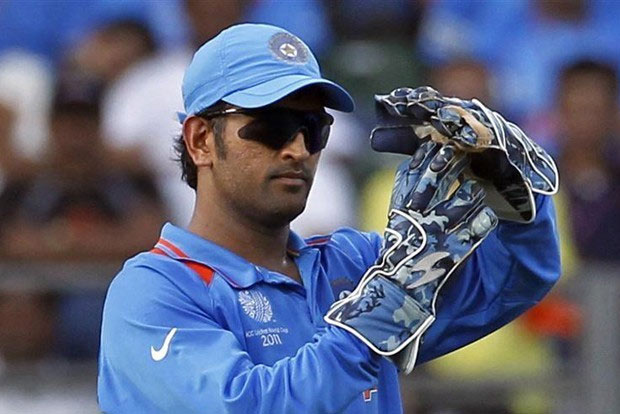 Dhoni prempts questions on sabbatical, says dont ask till Jan