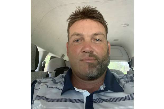 Why Kallis shaved exactly half of his beard and moustache?