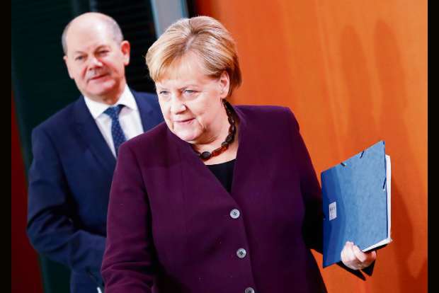 Germanys SPD pick new leader with fate of Merkel coalition at stake