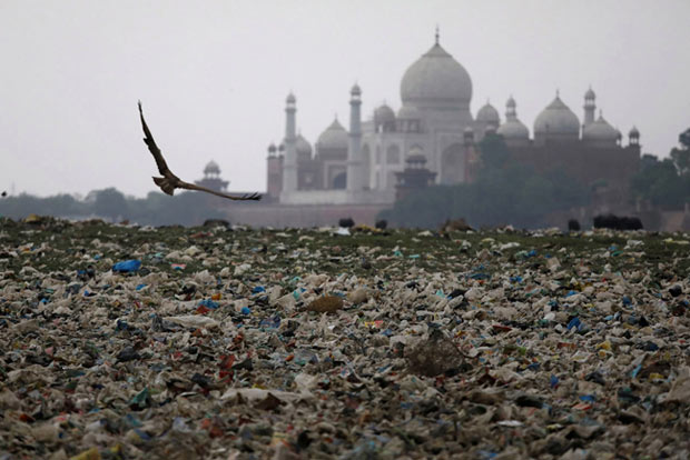 Single-use plastics to be banned inside and within 100 metres of monuments